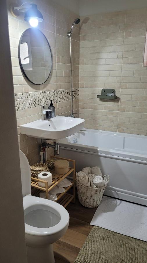 Apartament Central Apartment Яш Екстериор снимка